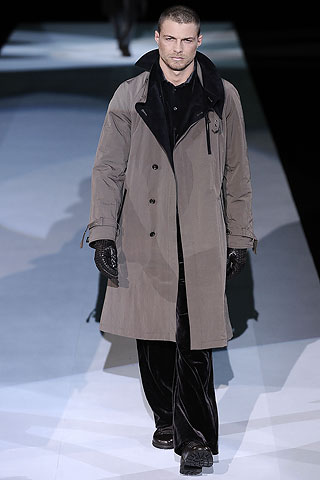 Giorgio Armani / - 2009-2010